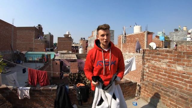 ЦЕНЫ НА ОДЕЖДУ В ИНДИИ, НЬЮ ДЕЛИ САРОЖНИ НАГАР МАРКЕТ. ИЩЕМ ЗИМНИЕ ВЕЩИ В ДЕЛИ - НИКИТА И ДЖАНХАВИ смотреть онлайн