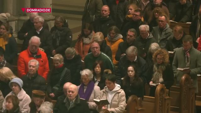 Pontifikalamt zum Weihnachtstag mit Erzbischof Rainer Kardinal Woelki im Kölner Dom смотреть онлайн