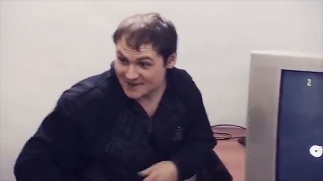 ВОТ ПОЧЕМУ НЕ НАДО СЛУШАТЬ OXXXMIRONa смотреть онлайн