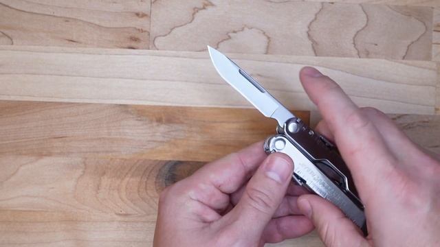 Leatherman Rebar Unboxing & Table Top Review смотреть онлайн