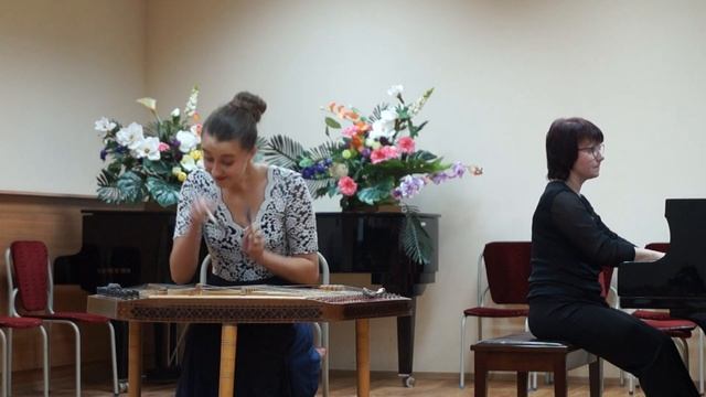 Протяжная - хороводная ( И. Жинович ) цимбалы: Ирина Гапанович смотреть онлайн