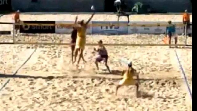 Beach Volleyball Playing Tip - Defense w/a Cross Block + Coach's Eye Review смотреть онлайн