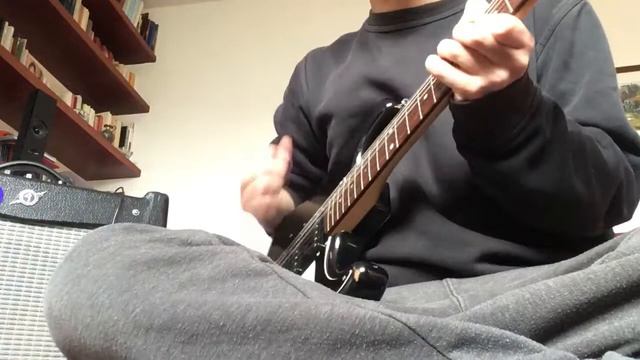 Crappy Squier Series смотреть онлайн