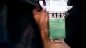 Volkswagen Caddy.Как заменить реостат (терморезистор обдува салона,) печки, климата.mp4