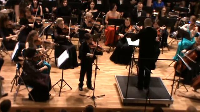 Глеб Панов 8 лет Крейслер Прелюдия и аллегро в стиле Пуньяни смотреть онлайн