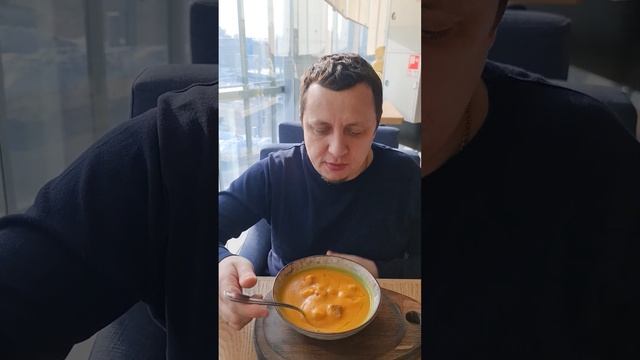 Пробую тыквенный суп #новосибирск #siberian