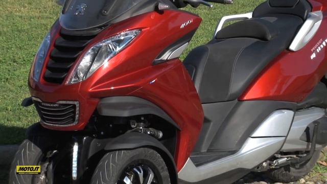 Peugeot Metropolis 400 - Prova - Moto.it смотреть онлайн