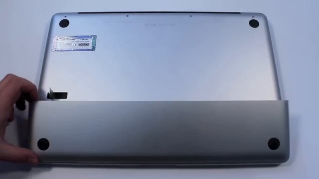 Ремонт MacBook Pro Unibody 15.4" 2008 замена аккумулятора (battery) смотреть онлайн