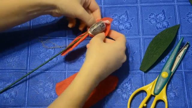 Как сделать цветок тюльпана для конфетного букета смотреть онлайн