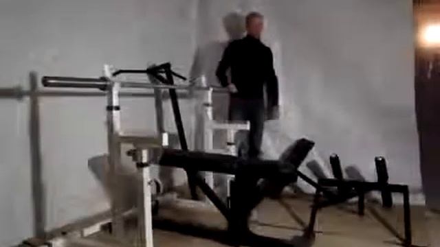 Девяносто девять. Узкий жим штанги лежа смотреть онлайн