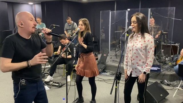 ВЫ ЭТО ДОЛЖНЫ УВИДЕТЬ !!! Репетиция перед концертом Жеки(Евгения Григорьева) смотреть онлайн