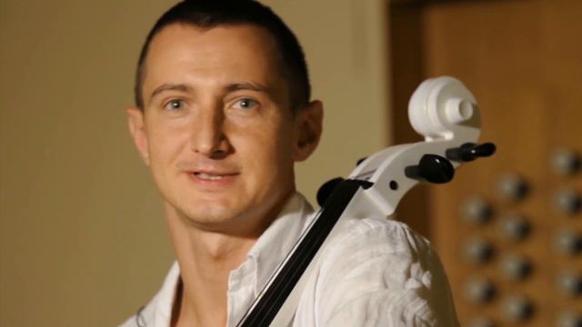 Виолончелист Валерий Михайлов читает "Лотос" Елены Долгих смотреть онлайн