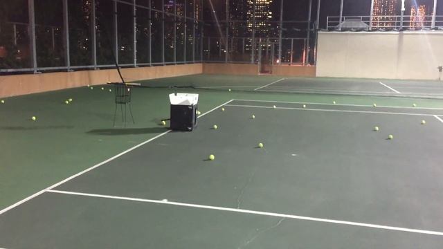 Tennis Tutor Player Plus Ball Machine Hands on Review-Partner to play? смотреть онлайн