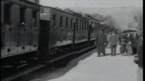 Братья Люмьер - Прибытие поезда (1896 г)
