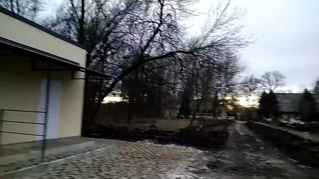 Футбольная площадка и туалетик смотреть онлайн