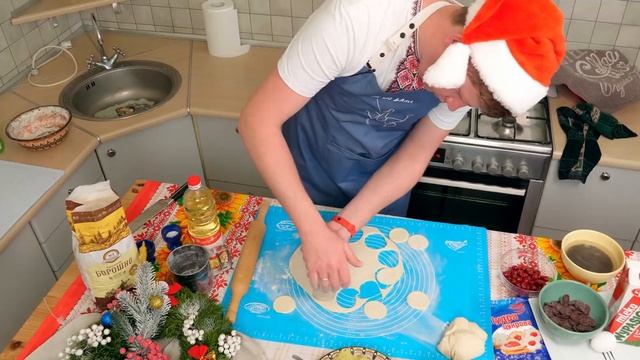Ukrainian Cooking Class: Christmas Perogies and Donuts смотреть онлайн