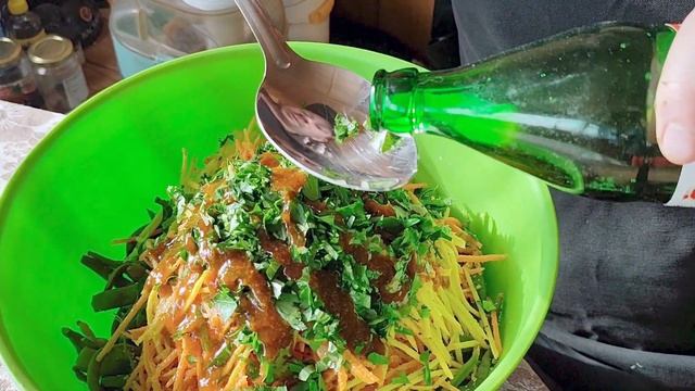 Хрустящий салат с фасолью и морковью по-корейски смотреть онлайн