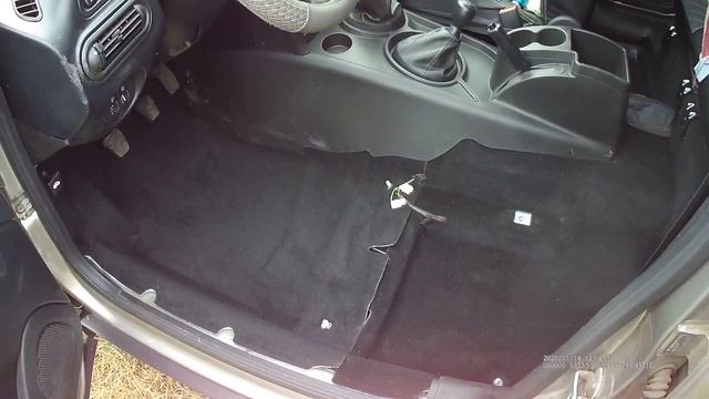 Пластиковый пол на Лада Нива 2020 (Шевроле) смотреть онлайн