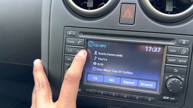 Nissan Qashqai 1.6 360 SUV 5dr Petrol CVT 2WD Euro 5 смотреть онлайн