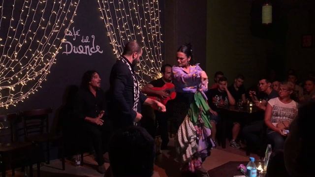Фламенко в кафе Del Duende, Валенсия смотреть онлайн