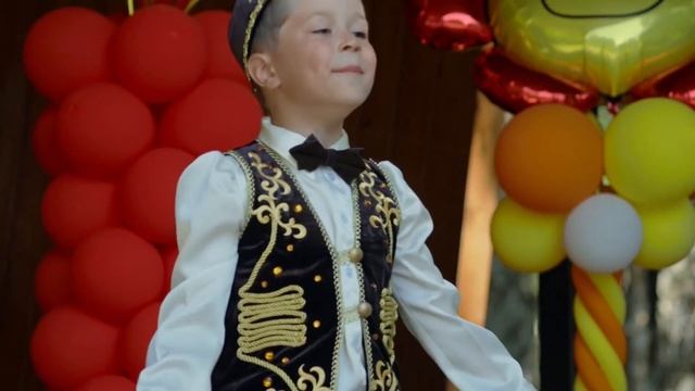 О себе , об отце, о дедушке, о малой родине на родном языке.Татар Малае. Арслан Сибгатуллин. смотреть онлайн