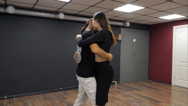 Maksim Elaev and Natalya Muzhilova. Kizomba. Improvisation dance. смотреть онлайн