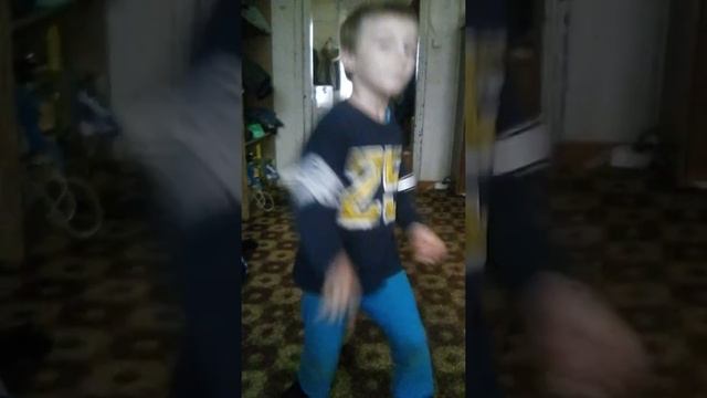 Первый танец!Танцуют все! смотреть онлайн
