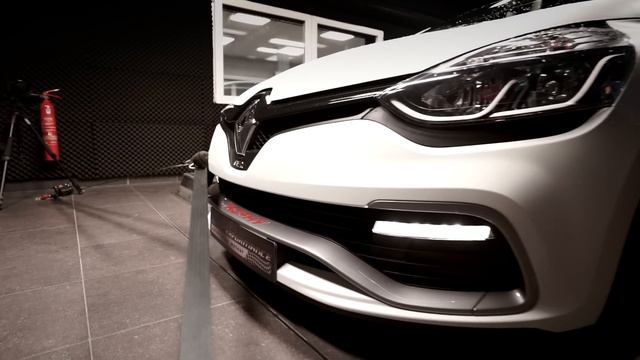 Renault Clio IV RS Trophy 1.6T 220hp Stage 1 By BR-Performance