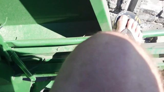 будни тракториста 9ч. Сушилка смотреть онлайн