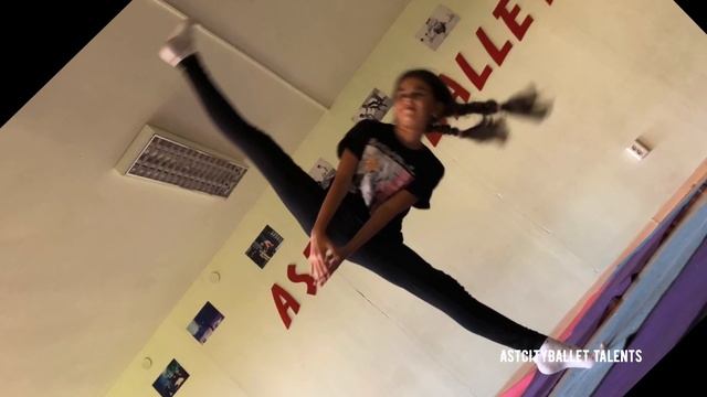 Astcityballet acro-training #schoolofcontemporaryballet 17.07.2019. смотреть онлайн
