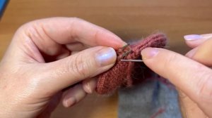 Как закрыть мысок носка / Шов петля в петлю / Закрытие мыска носка иглой / Трикотажный шов