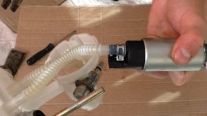 РАЗБОРКА БЕНЗОНАСОСА Шевроле Авео т250 двигатель 1.4 F14D4