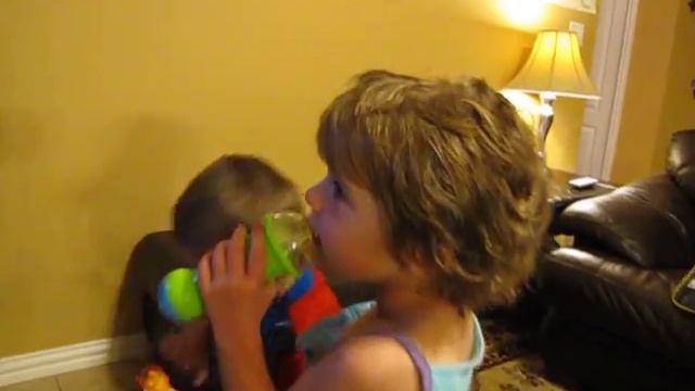 Lisa Jane singing Taylor Swift смотреть онлайн