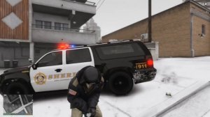 ВСЕ КОПЫ ТОЛЬКО СО СНЕЖКАМИ! БАНДИТЫ СМЕЮТСЯ! - GTA 5 ИГРА ЗА ПОЛИЦЕЙСКОГО (МОДЫ ГТА 5 LSPDFR)