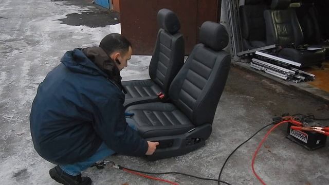 TRG-3 - Volkswagen Touareg - передние кожаные сиденья смотреть онлайн