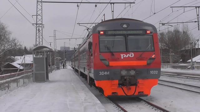 [90х] Тепловоз ТЭМ14 - **** и отправление электропоезда ЭД4М - 1031 / 1032