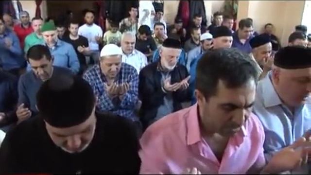 У мусульман начался священный месяц Рамадан смотреть онлайн
