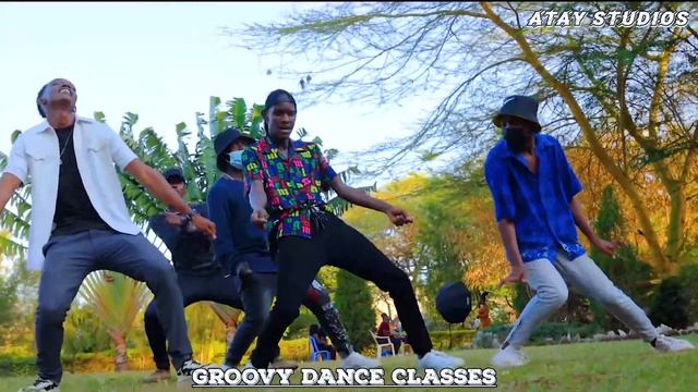 GROOVY DANCE CLASS PART 18 - Properly - Nyashinski ft Femi One смотреть онлайн