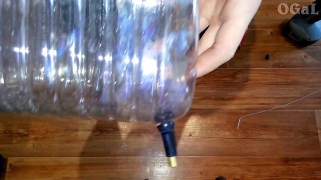 Компрессор из пластиковой бутылки очень просто | ИДЕЯ ДЛЯ ГАРАЖА смотреть онлайн