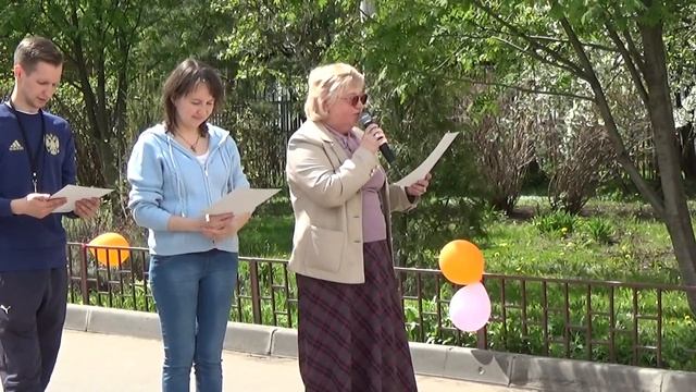 Награждение победителей физминутки 1-х классов гимназии 1358 (3) и общий флешмоб смотреть онлайн