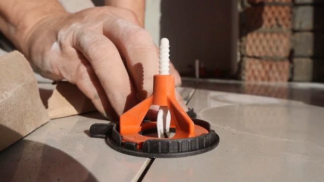 Тест на качество. Новая система RotorFix jn от TilerExpert смотреть онлайн