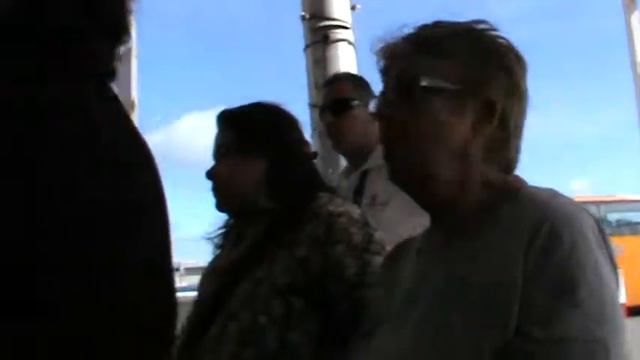 Путешествие по Испании: Очередь на билеты на паром... Лас-Пальмас... Канары смотреть онлайн