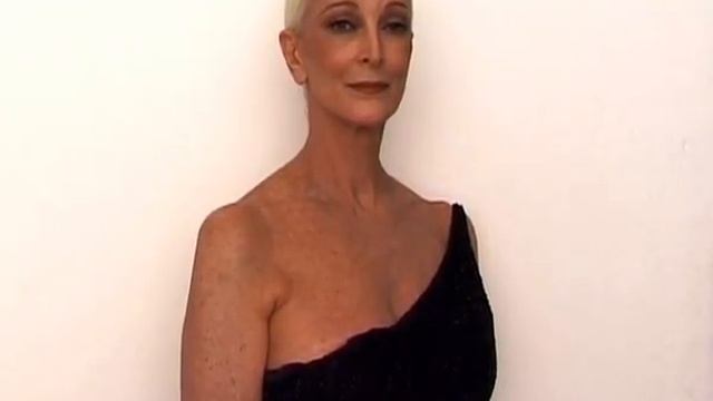 Carmen Dell'Orefice by Nick Knight смотреть онлайн