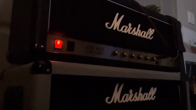 Marshall JCM 800 2203x with my 1998 Fender Strat USA смотреть онлайн