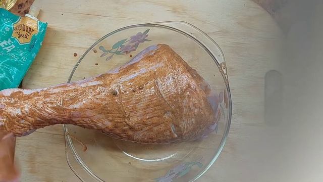 Сочная голень индейки! Быстро, вкусно , без хлопот! смотреть онлайн