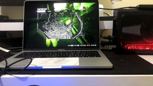 Gta V test Macbook pro con una grafica externa (EGPU) смотреть онлайн