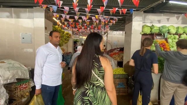 Фруктовый рынок в Хургаде. Восточный базар в Египте. Цены на овощи, фрукты и рыбу в Египте, Хургад смотреть онлайн