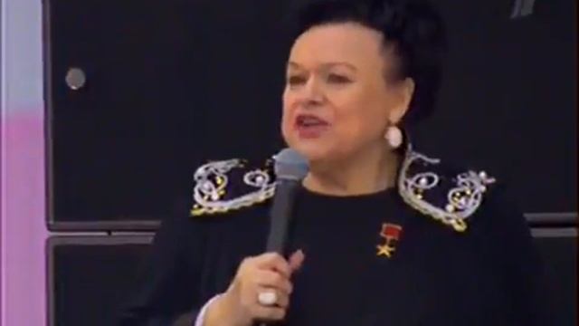 Поклонимся великим тем годам - Людмила Зыкина смотреть онлайн