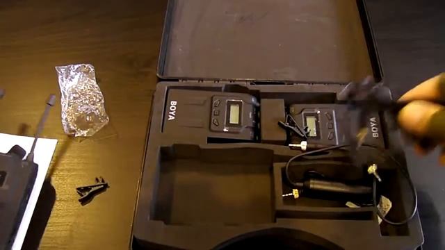 Распаковка микрофонов BOYA BY-WM8. Unpacking microphones BOYA BY-WM8 смотреть онлайн