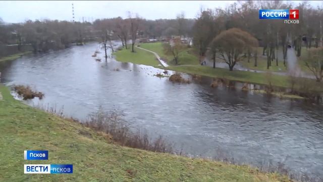 В церкви Косьмы и Дамиана с Гремячей горы завершились натурные исследования смотреть онлайн